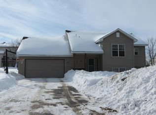 137 Chippewa Rd, Loretto, MN 55357
