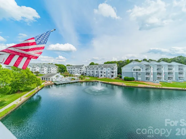 18736 Nautical Dr APT 305, Cornelius, NC 28031