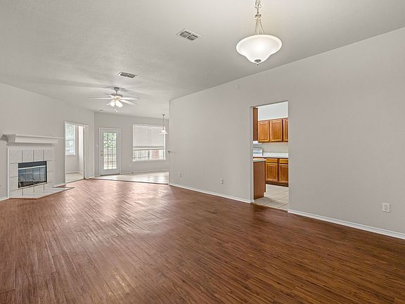 4th image of 4117 Chelan Ct