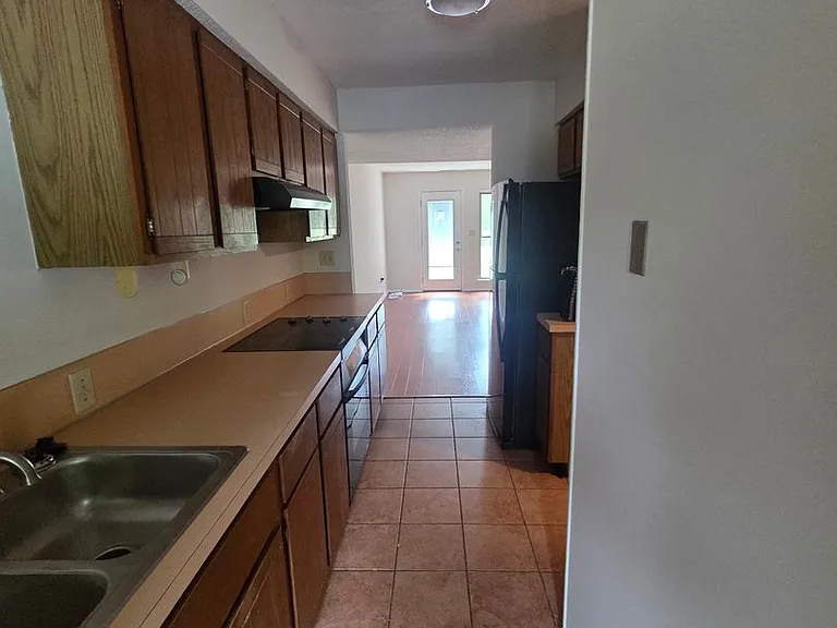 2588 E Sweetbriar Dr — Photo 26