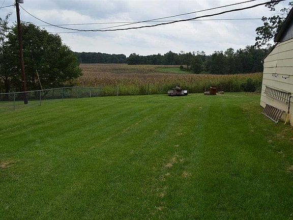 2nd image of 500 Thompson Heights Ct