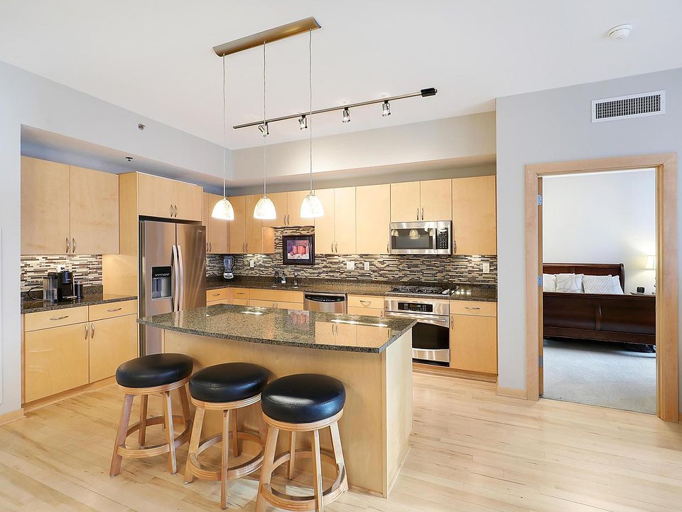 1st image of 215 10th Ave S Unit 316