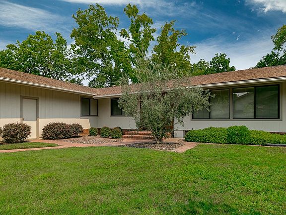 5th image of 4941 Wendy Ct