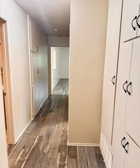 2312 Connor Ave — Photo 9