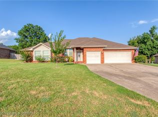 1330 Lakeview Estates Dr, Alma, AR 72921