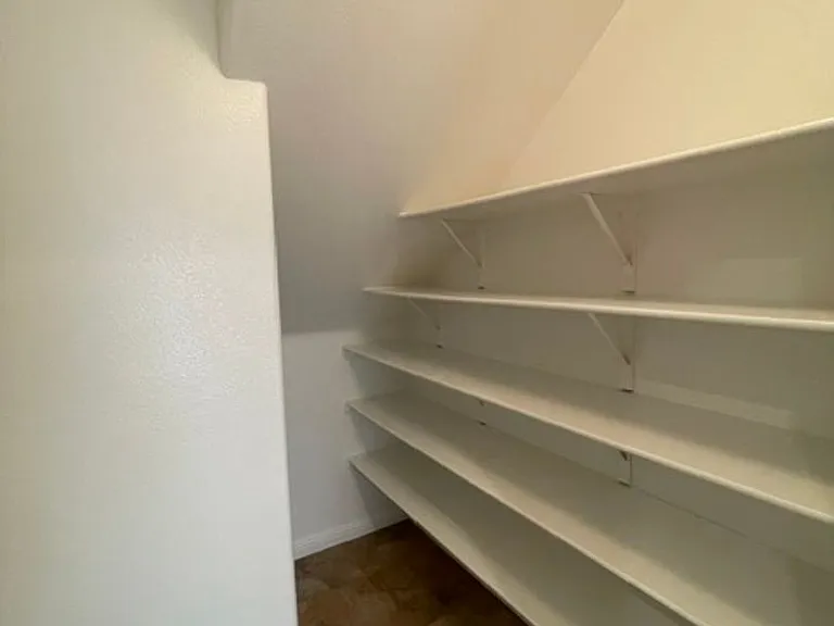 5645 Breckenridge St — Photo 15