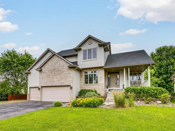 6469 Pheasant Hills Dr, Lino Lakes, MN 55038