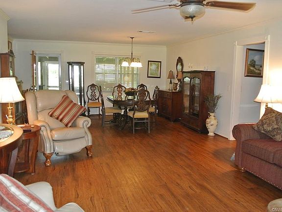 3rd image of 439 Pueblo Ln