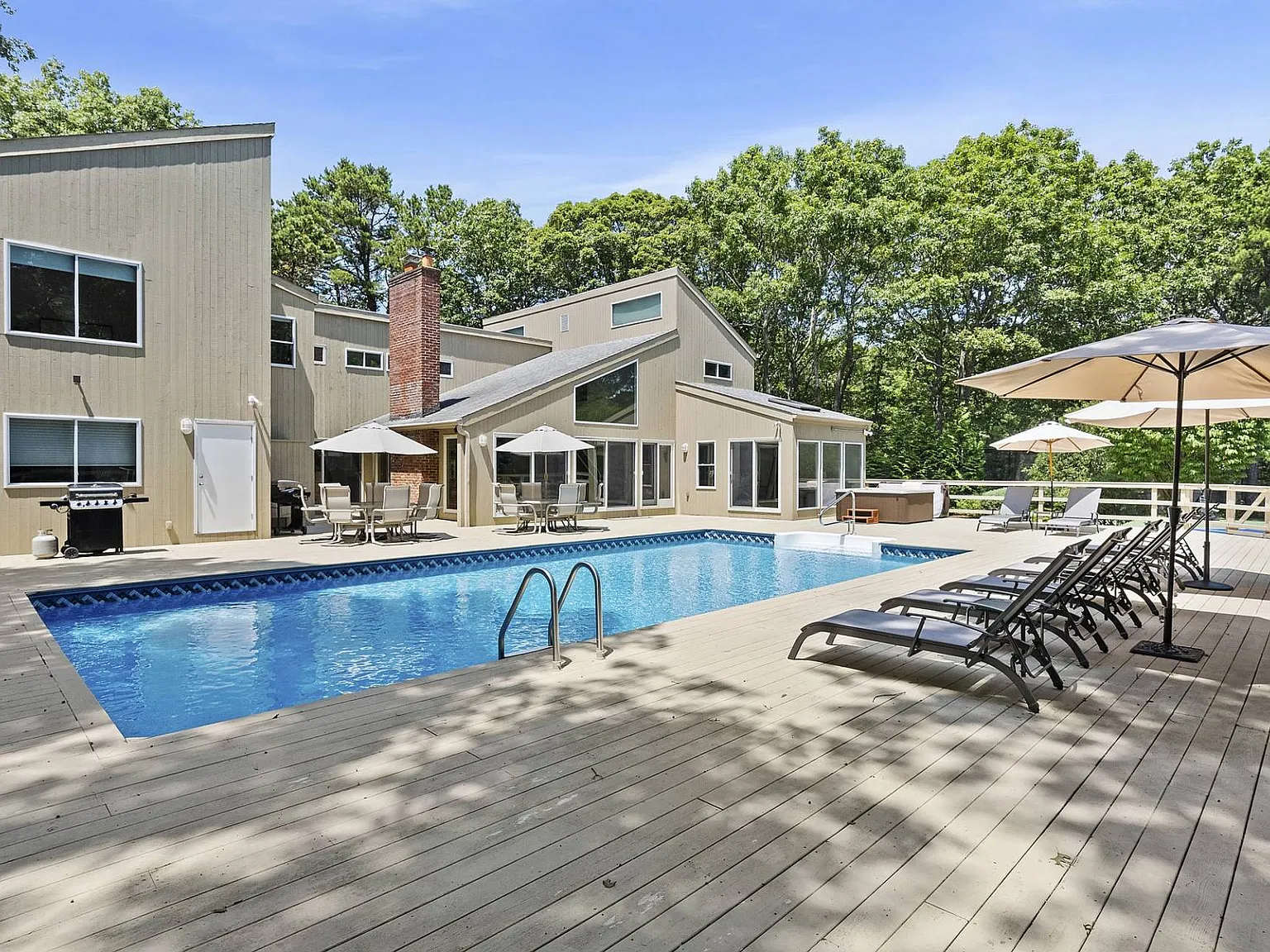 Quogue Contemporary With Heated Pool & All-Weather Court — Photo 3