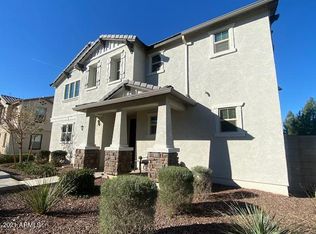 827 S Swallow Ln, Gilbert, AZ 85296