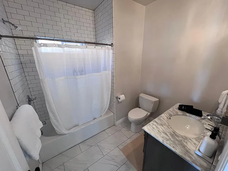 415 Alameda Padre Serra #B — Photo 8