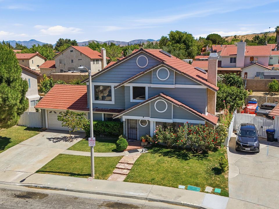 1st image of 118 E Avenue R3