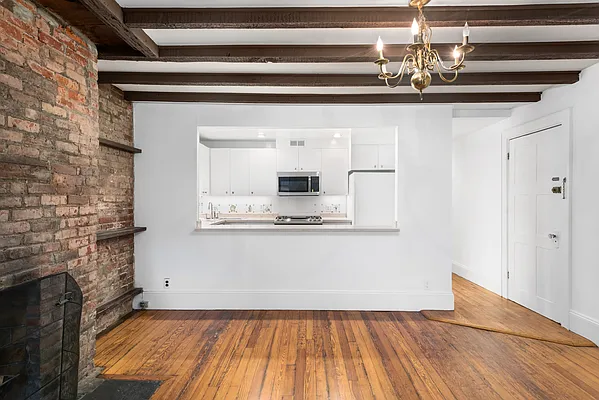 Rented by Douglas Elliman | media 14