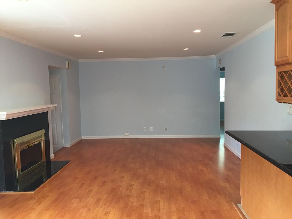 1st image of 3559 Mauricia Ave