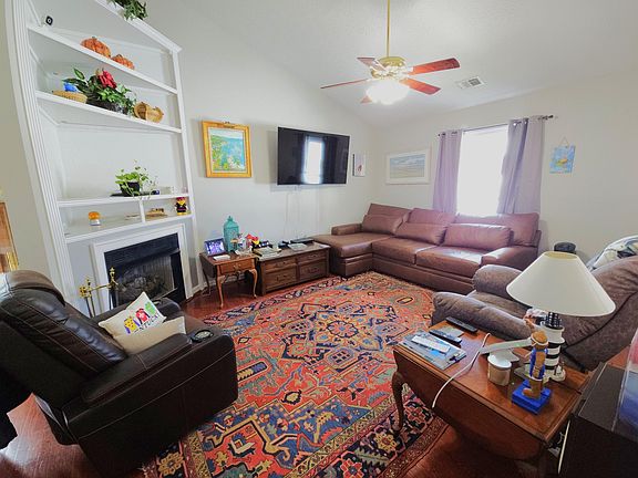 2nd image of 1288 Colorado Rd