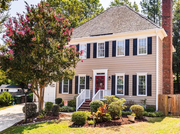 103 Wintermist Dr, Cary, NC 27513
