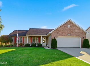 1392 Chancellor Dr, Lima, OH 45807