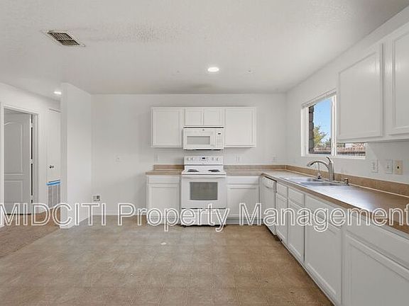 4th image of 3248 Northwest Blvd