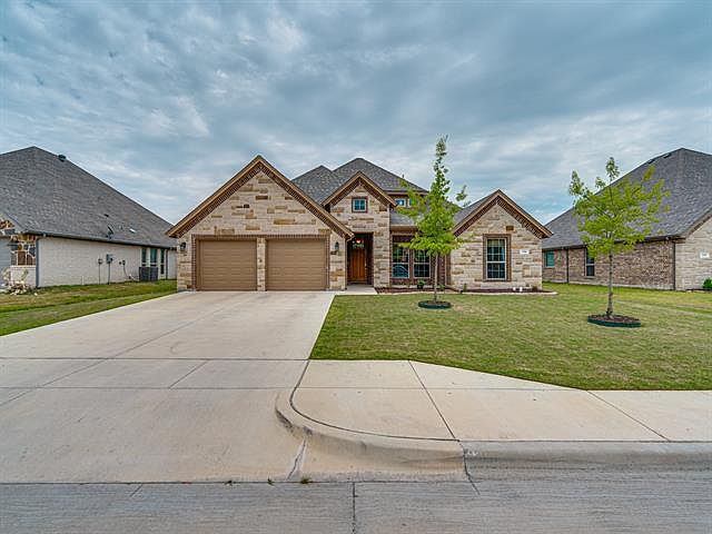 1st image of 136 Breeders Dr