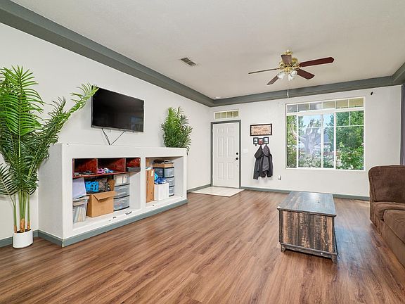 3rd image of 673 Rubier Way