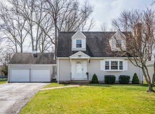 81 Crestview Dr, Newington, CT 06111