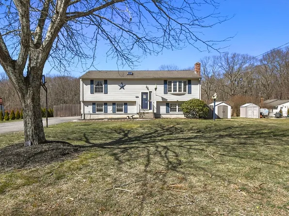 366 N Wheaton Ave, Seekonk, MA 02771