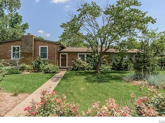 3rd image of 1120 Olivaire Ln