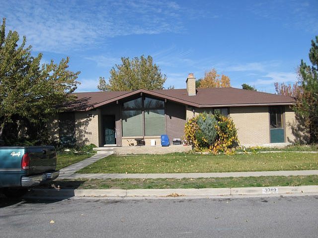 1st image of 3792 W Winthrope Dr