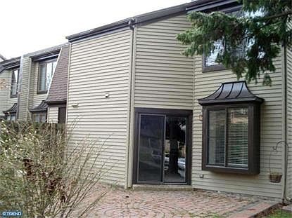 2nd image of 10 Dorset Pl
