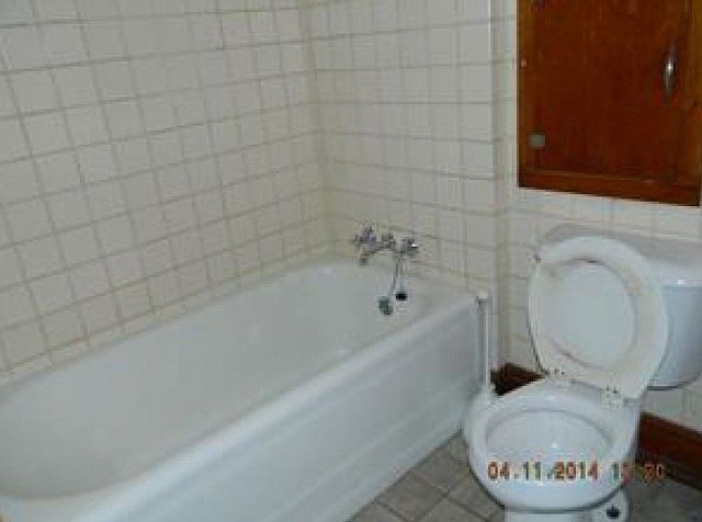 2nd image of 517 Main St