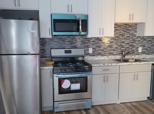 137 Washington St #2R, Central Falls, RI 02863