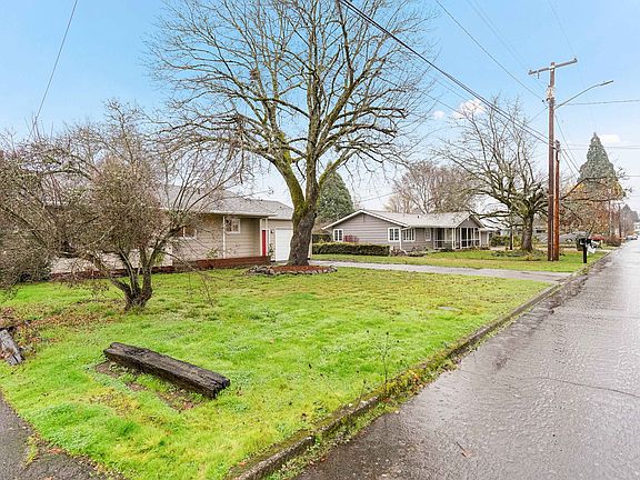 2nd image of 389 Apple Blossom Ave N