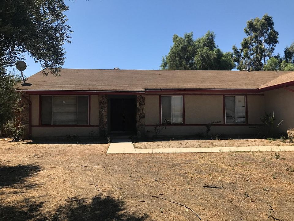 1st image of 24461 Lamont Dr