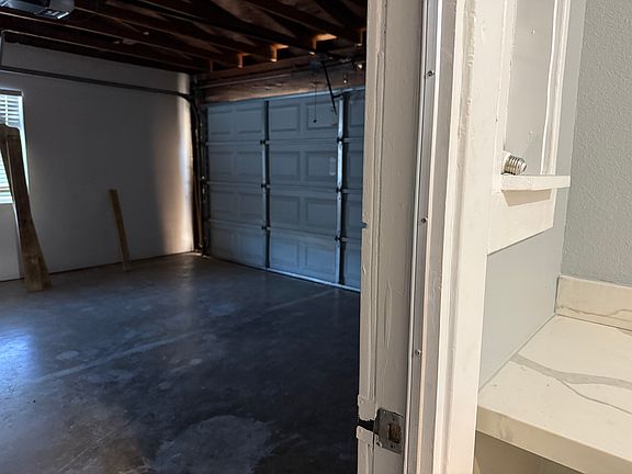 2nd image of 907 Zachry Dr