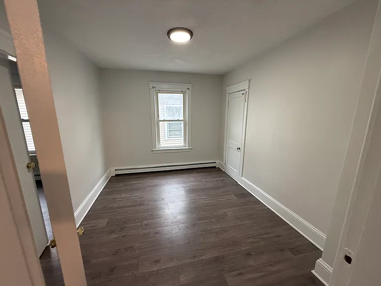 136 Anthony Ave #3 — Photo 8