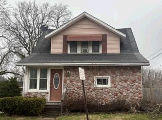 1813 Market St, Erie, PA 16510