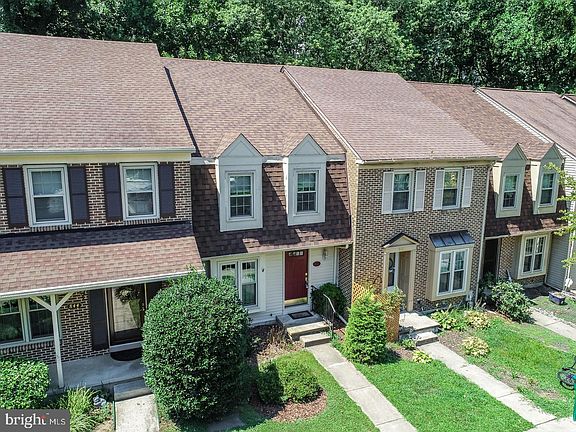 2nd image of 846 Stockbridge Dr