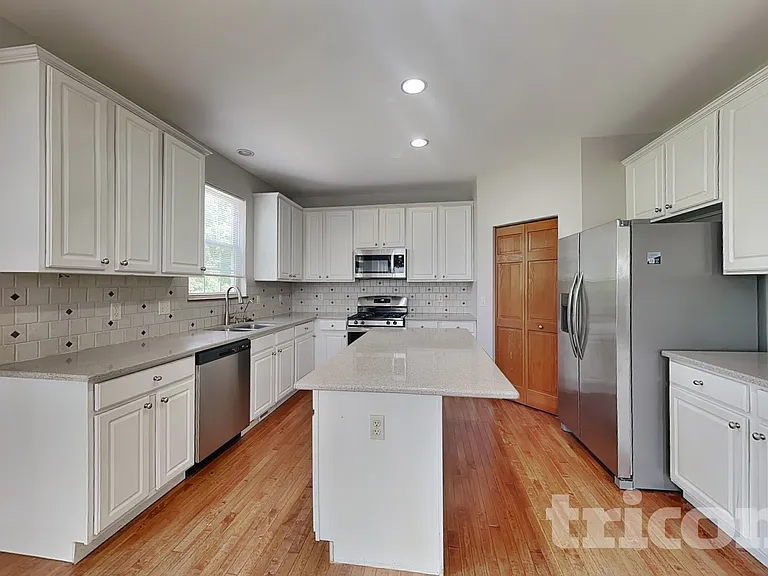 1278 McDole Dr — Photo 7