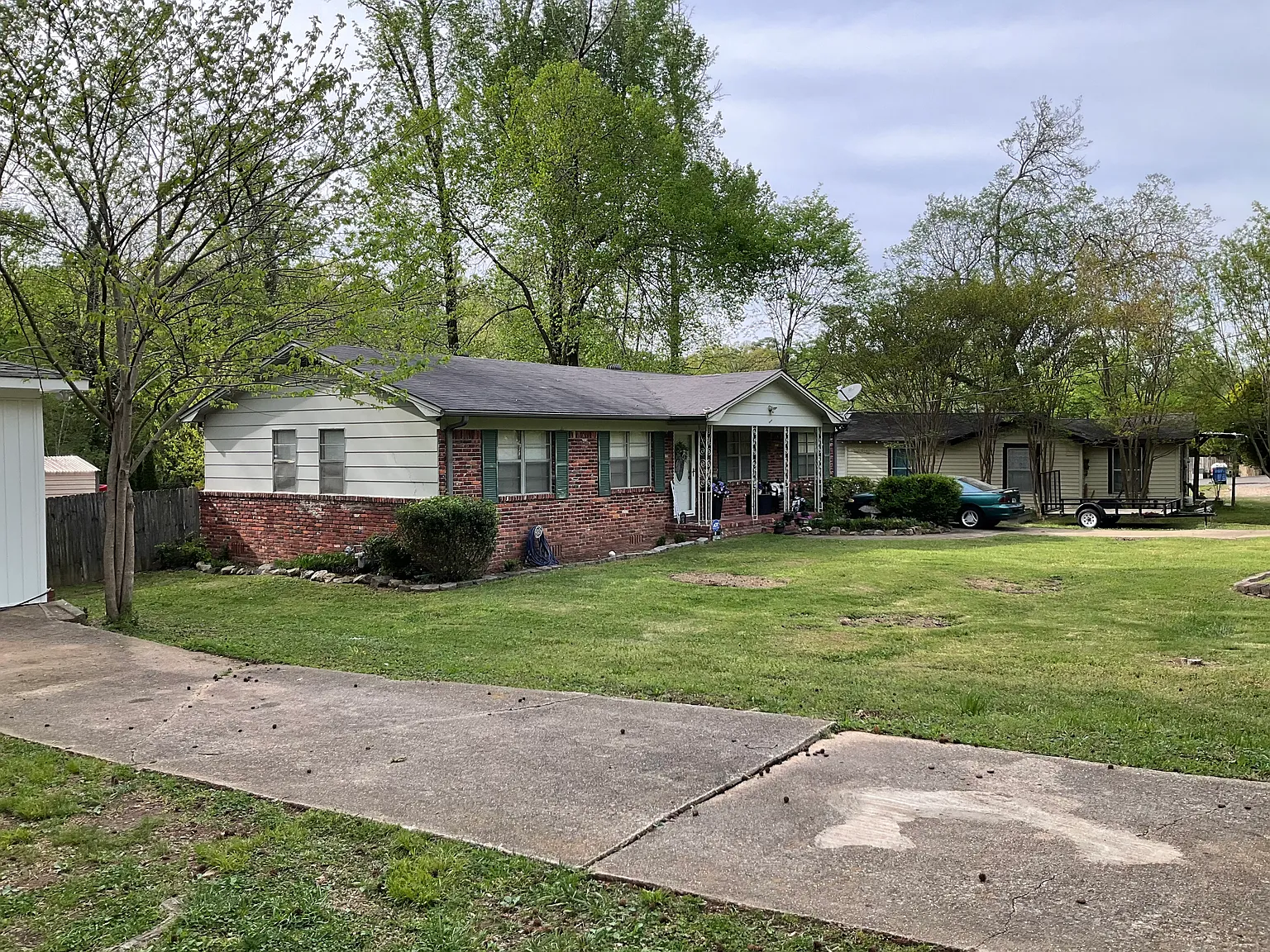 4 bed, 2.5 bath, 1550 sqft, $1,800 — Photo 3