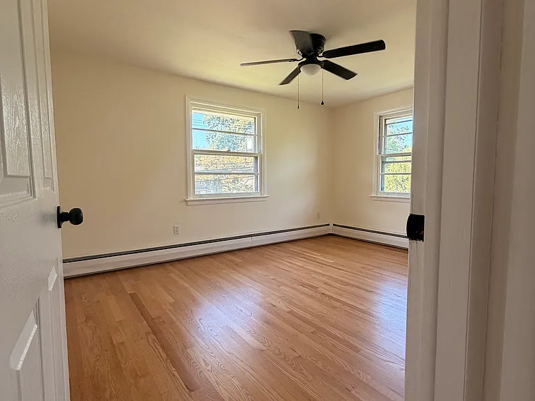 6 Clarendon Ave #3 — Photo 6