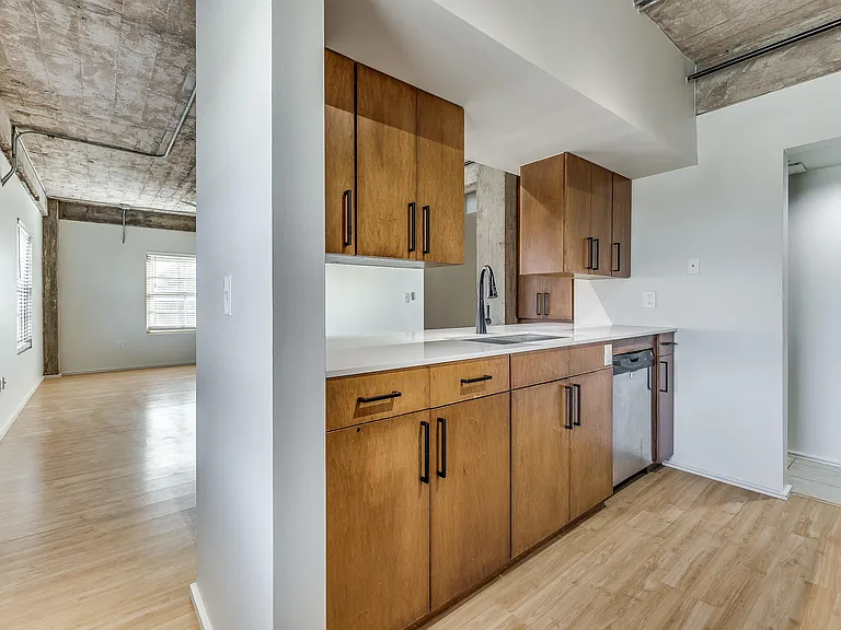 1209 N Harvey Ave #303 — Photo 19