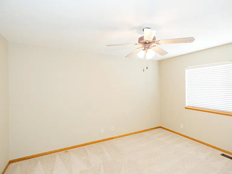 6910 Milan Dr — Photo 15
