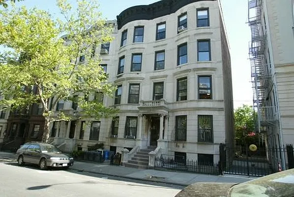 Rented by Alta Real Estate | media 40