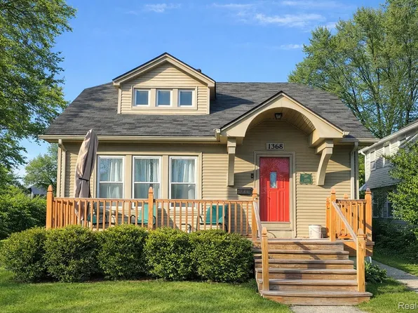 1368 Northway St, Ferndale, MI 48220