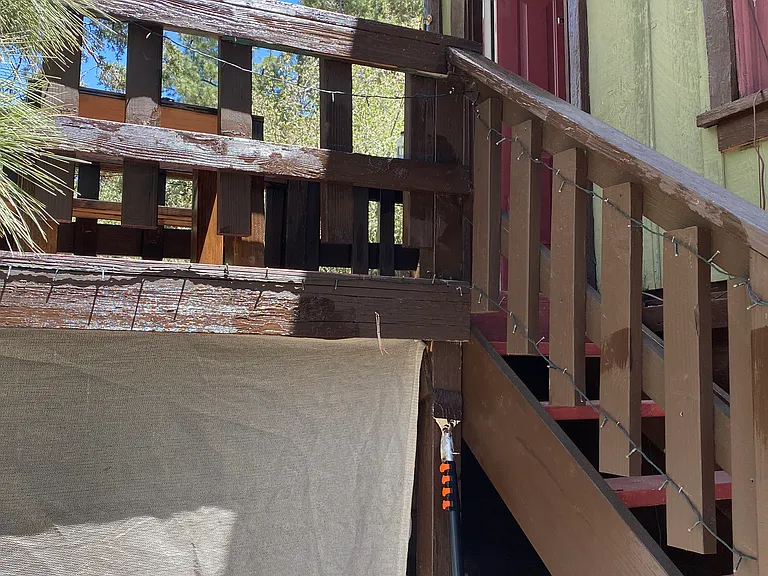 140 E Aeroplane Blvd — Photo 3