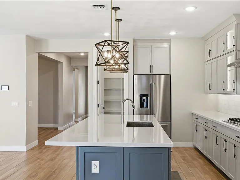 2225 N 140th Dr — Photo 14