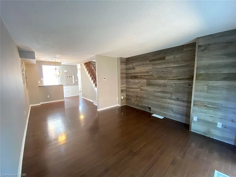 895 Maple Ave #124 — Photo 8