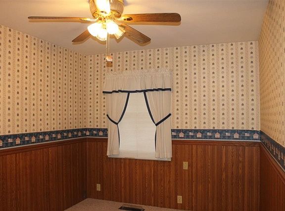 5th image of 4413 Longfield Dr