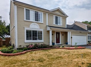 1320 Big Oak Trl, Aurora, IL 60506