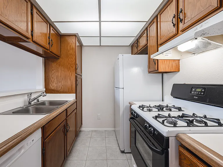 10133 Tujunga Canyon Blvd #8 — Photo 6